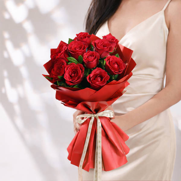 A Royal Affair - 10 Red Roses Valentine's Day Gift