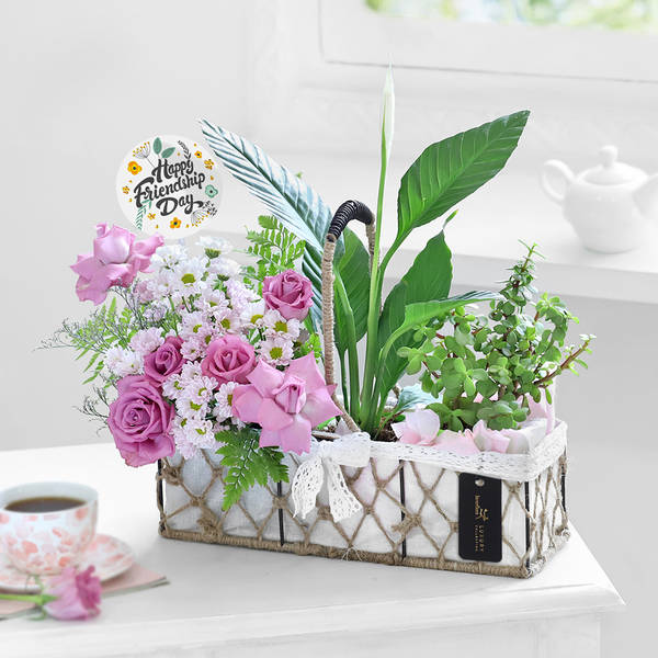 A Walk in the Garden Basket