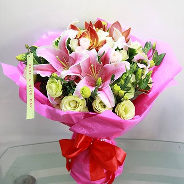 Mixed Seasonal Flowers Bouquet
