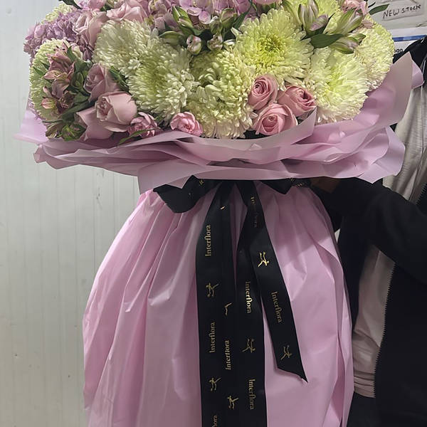 Sejal Firodia - Flower Bouqet