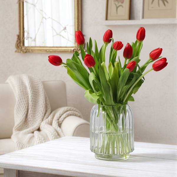 Tulip Moments Of Love - 10 Red Tulips Flower Bunch